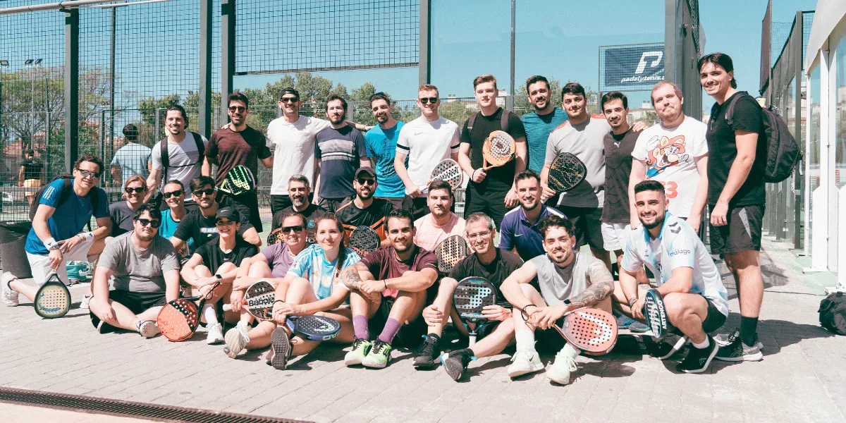 Equipo de Data Seekers en el torneo de pádel